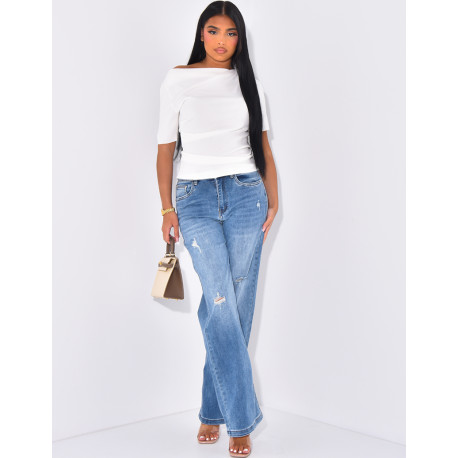 Hoch taillierte, gerade geschnittene Destroyed- und Stretch-Jeans