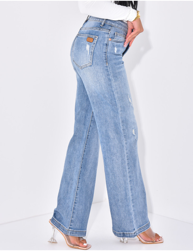 High waisted jeans, straight cut, destroyed and stretch