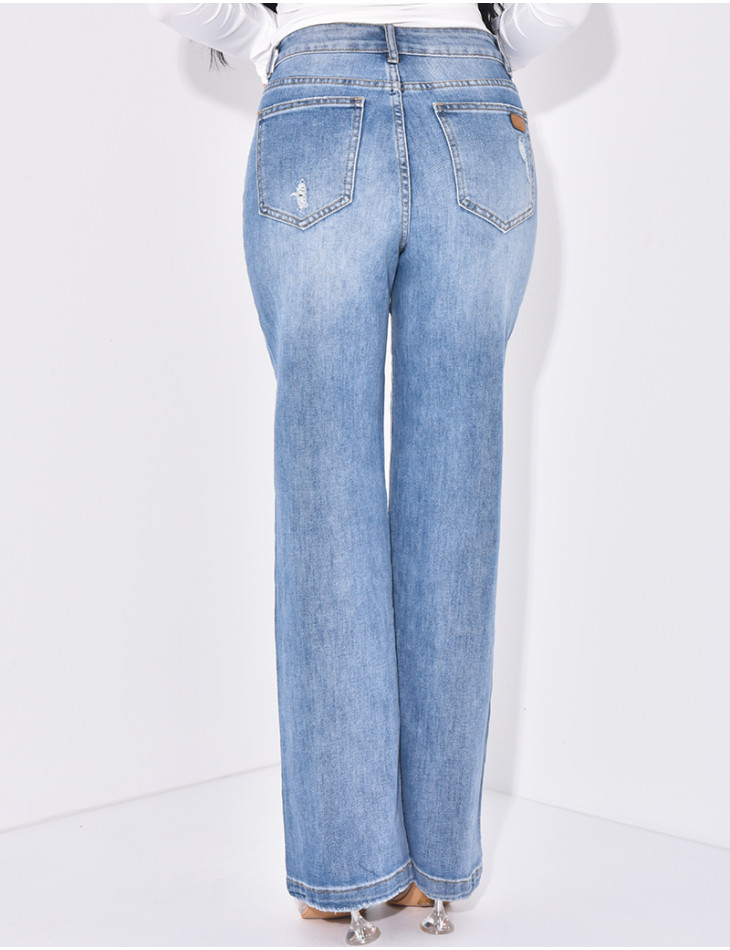 High waisted jeans, straight cut, destroyed and stretch