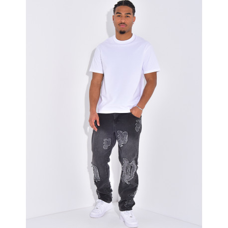 Jeans with destroy writing