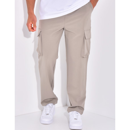 Cargo trousers with pockets