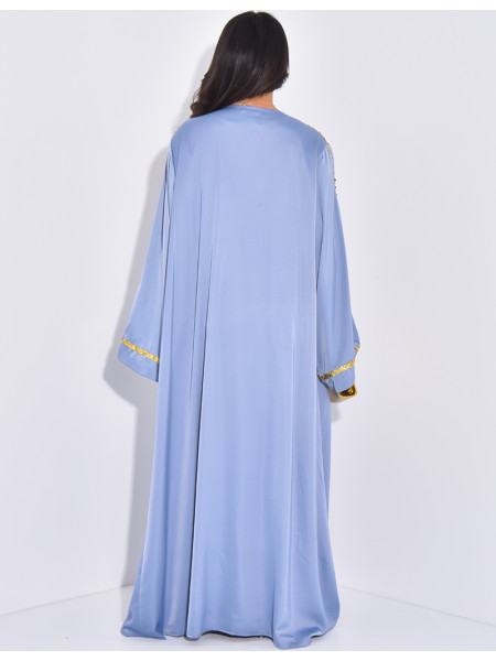 Set aus ärmellosem Kleid und Kimono mit gestickten Pailletten.