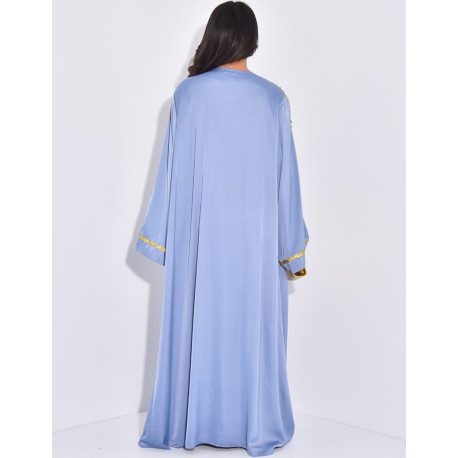 Set aus ärmellosem Kleid und Kimono mit gestickten Pailletten.