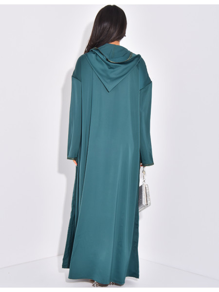 Abaya premium en satin à cristaux brodés à la main à capuche