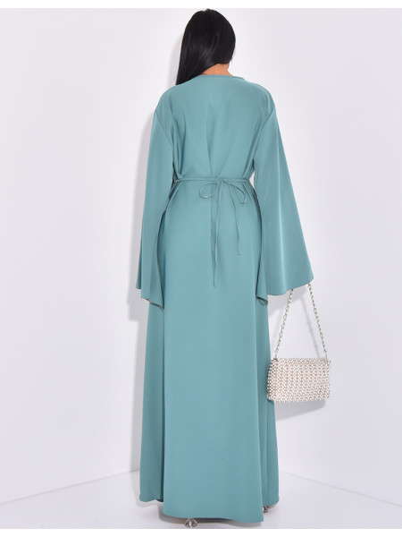 Langes Kleid mit gekreuztem Effekt an der Taille