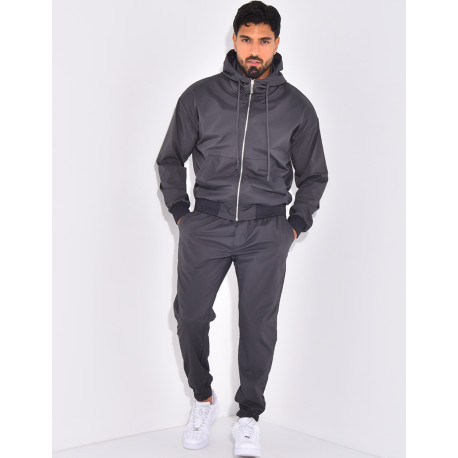 Ensemble pantalon et veste à capuche