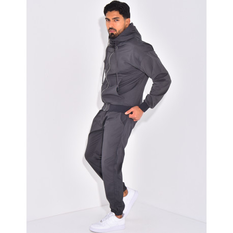 Ensemble pantalon et veste à capuche