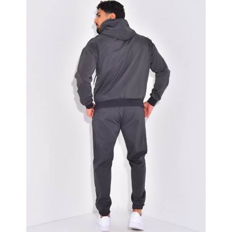 Ensemble pantalon et veste à capuche