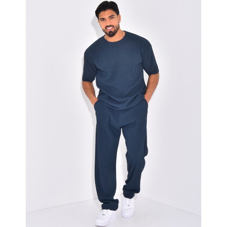 Set aus Hose und geripptem T-Shirt