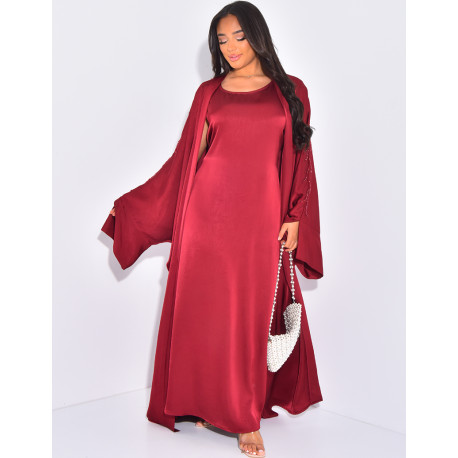 Set aus Kleid und Premium-Kimono mit Strasssteinen an den Ärmeln.