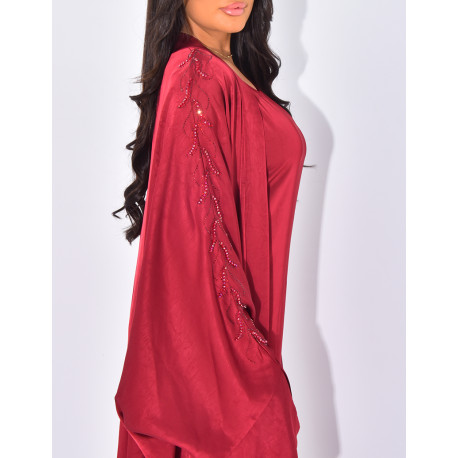 Set aus Kleid und Premium-Kimono mit Strasssteinen an den Ärmeln.