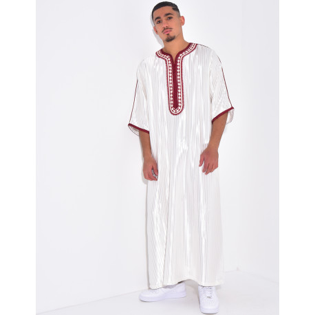 Qamis à rayures