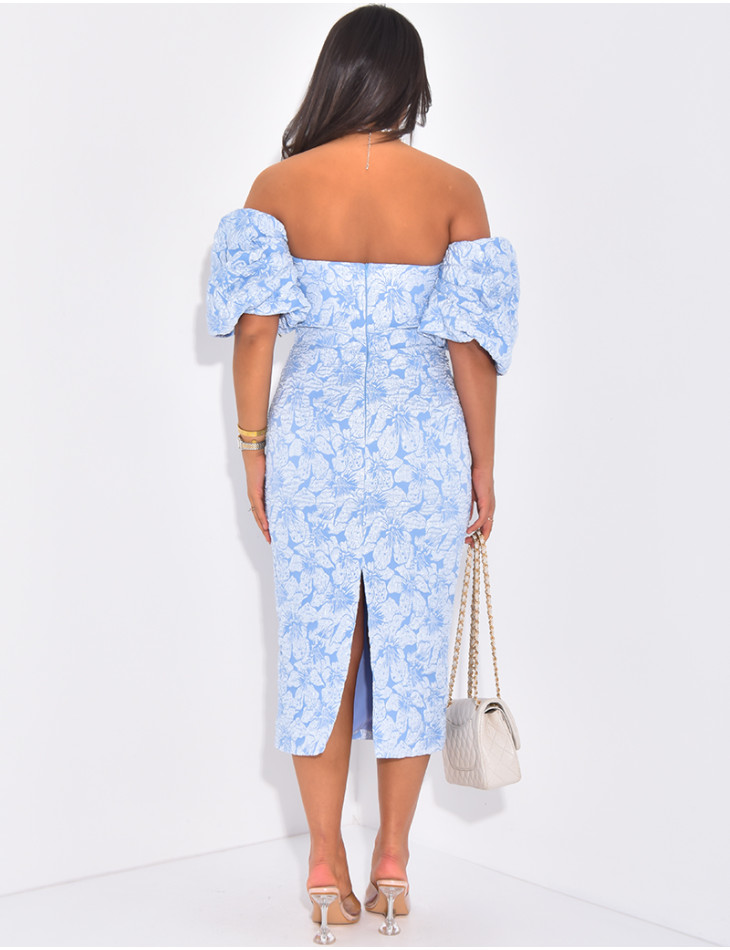 Robe mi-longue col bardot à motifs en relief