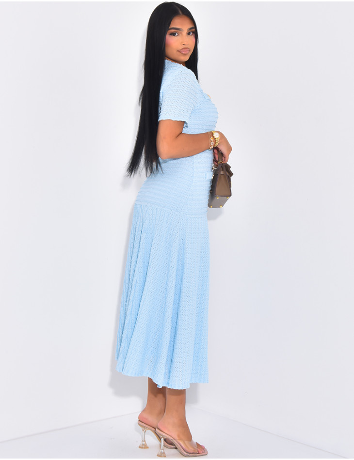 Robe longue texturée & évasée à boutons dorés