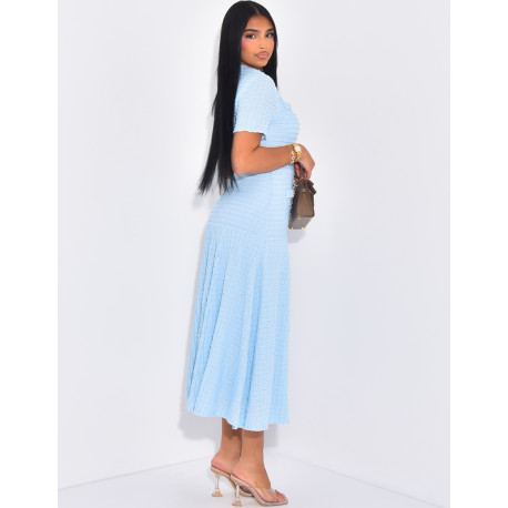 Robe longue texturée & évasée à boutons dorés
