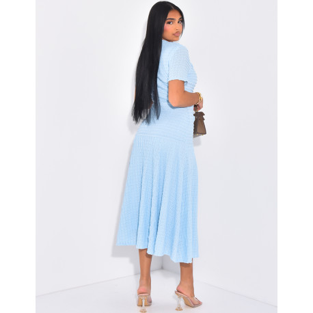 Robe longue texturée & évasée à boutons dorés