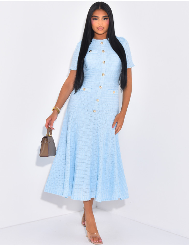 Robe longue texturée & évasée à boutons dorés