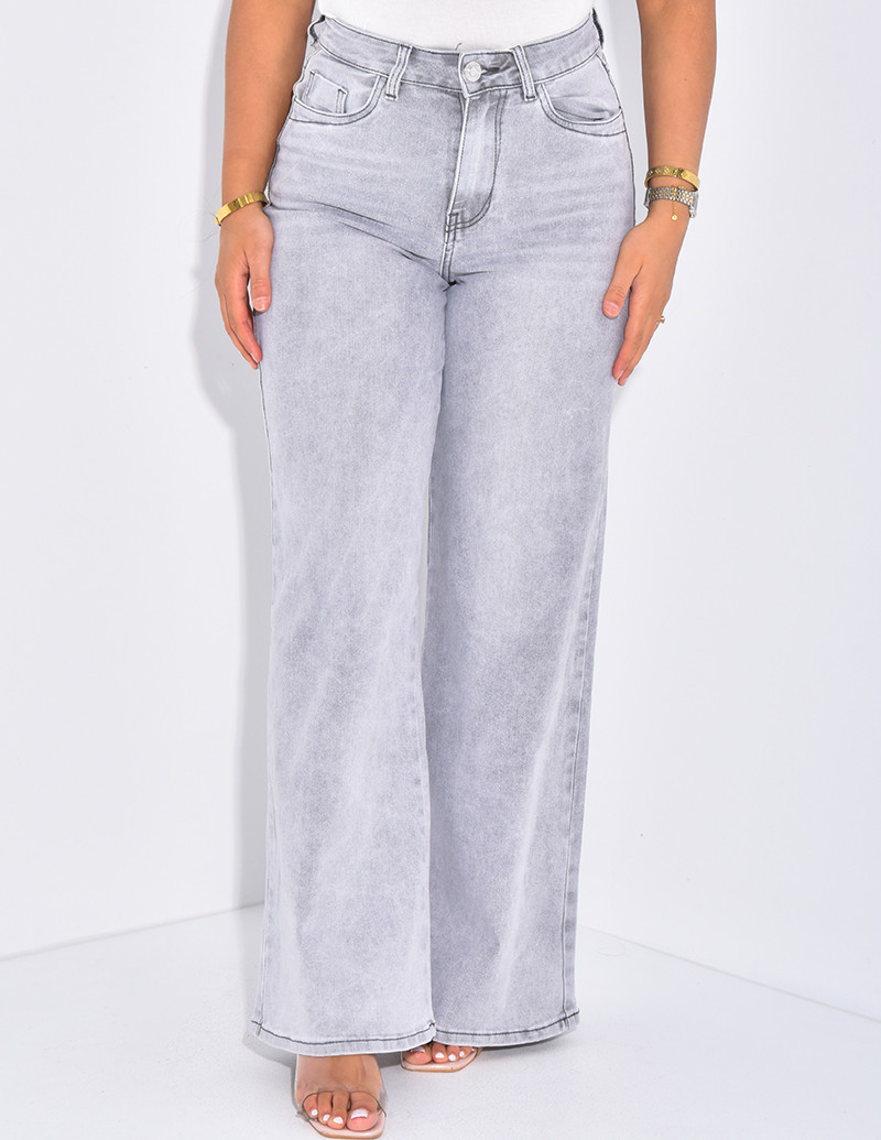 Jeans mit hoher Taille und...