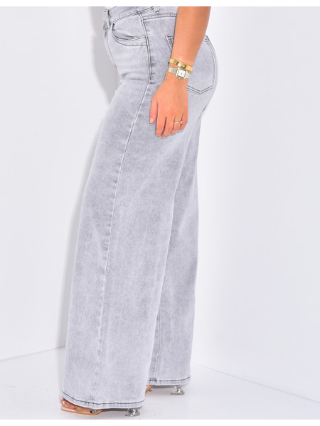 Jeans mit hoher Taille und breiter Passform mit heller Waschung