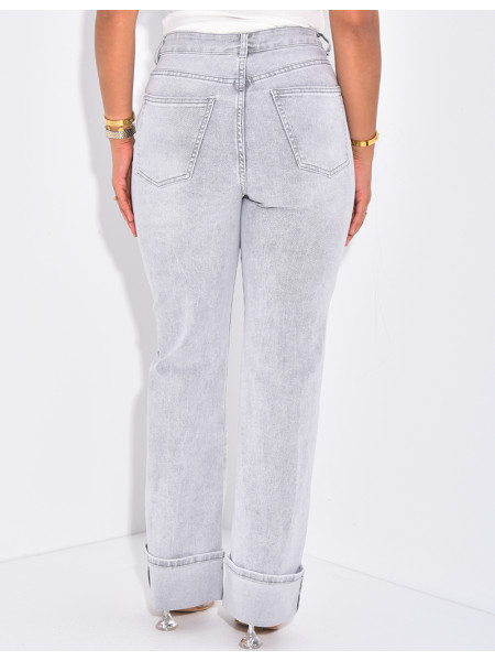 Gerade geschnittene Jeans mit breitem Revers