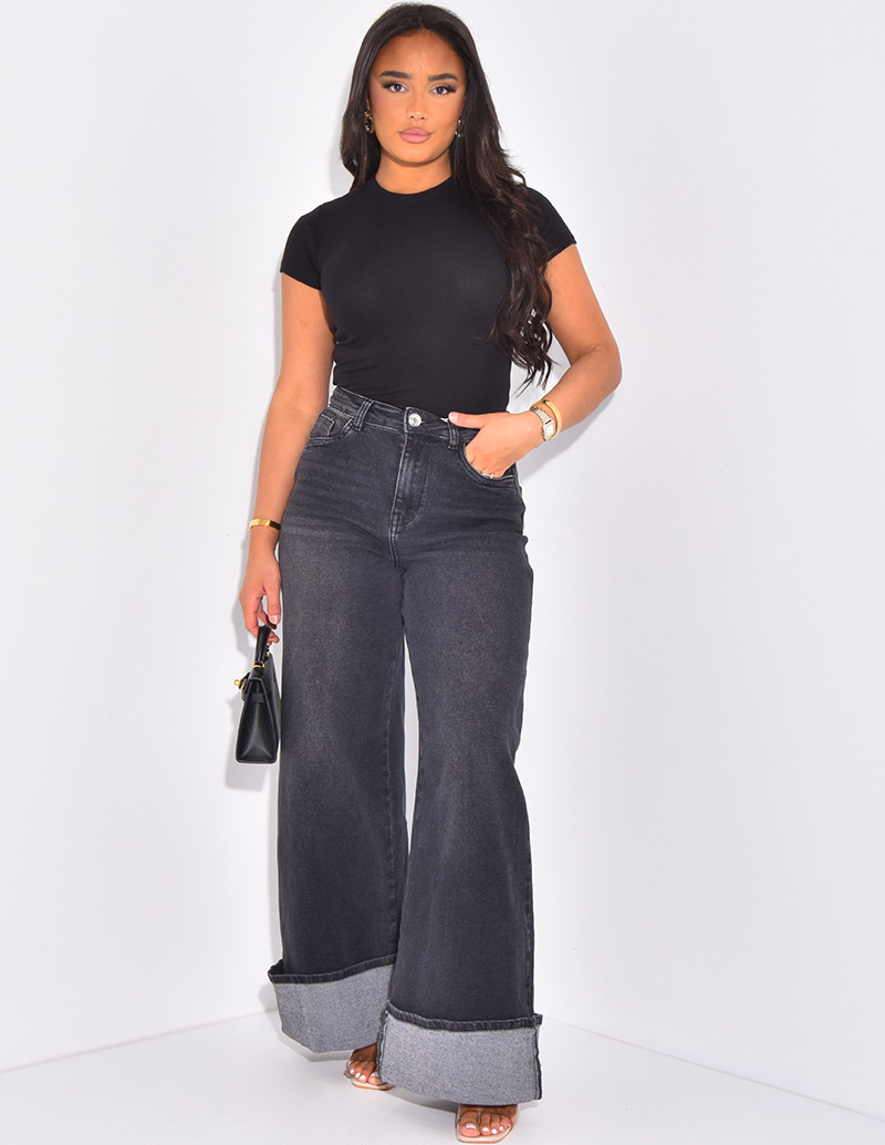 Jeans coupe large à revers...