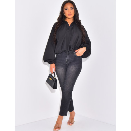 High-waisted mom jeans with light wash