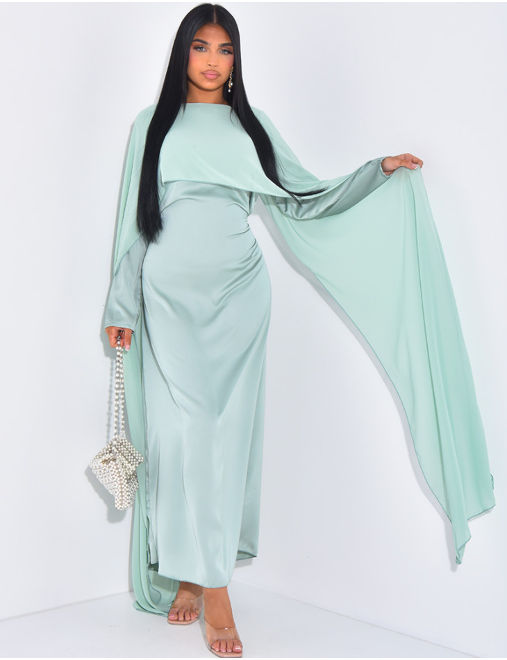 Langes Kleid aus Satin mit Schleier ( wird im Rücken gebunden )