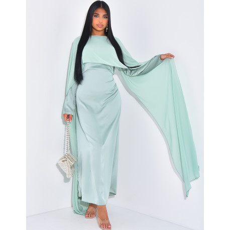 Langes Kleid aus Satin mit Schleier ( wird im Rücken gebunden )