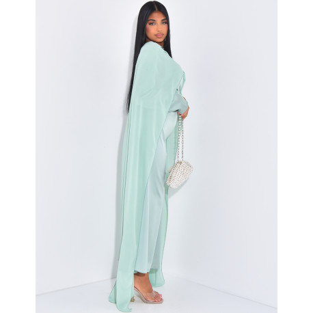 Langes Kleid aus Satin mit Schleier ( wird im Rücken gebunden )