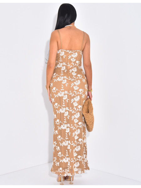 Long dress with contrasting embroidery