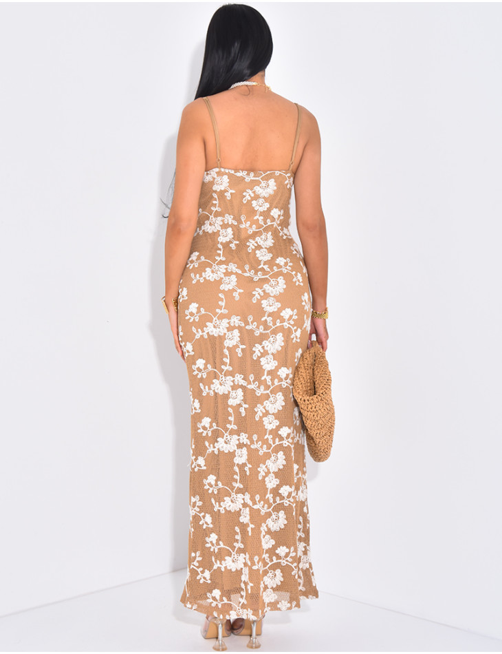 Long dress with contrasting embroidery