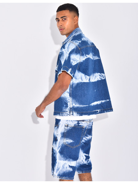 Ensemble en jeans short et chemise sans manches