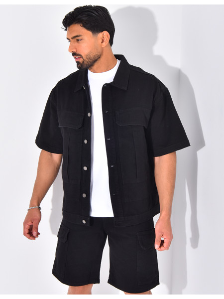 Ensemble en jeans short et chemise manches courtes