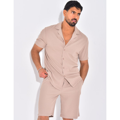Set aus Hemd und Shorts