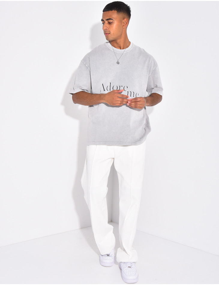 T-shirt washed "Adore me"