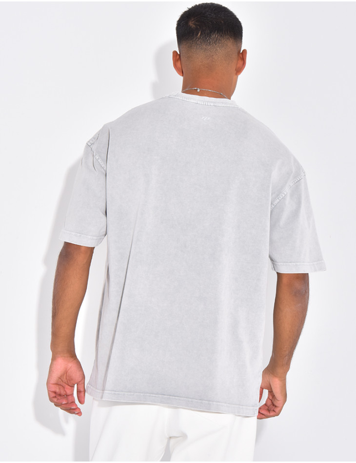 T-shirt washed "Adore me"