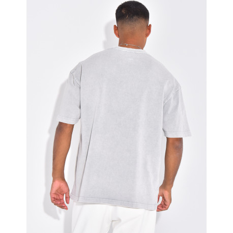 T-shirt washed "Adore me"