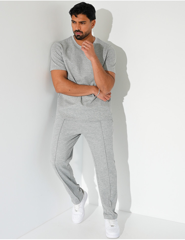 Ensemble uni pantalon et t-shirt