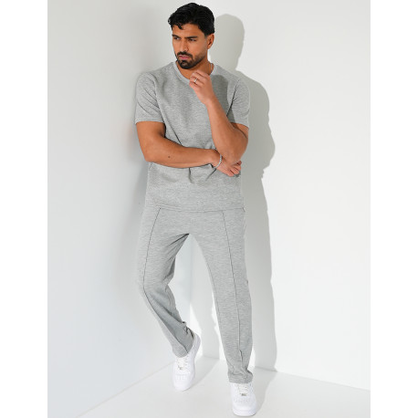 Ensemble uni pantalon et t-shirt