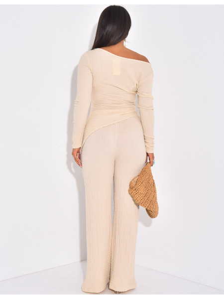 Ensemble texturé pantalon et top asymétrique