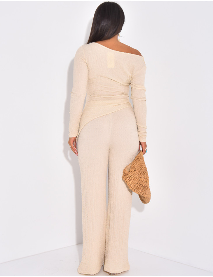 Ensemble texturé pantalon et top asymétrique