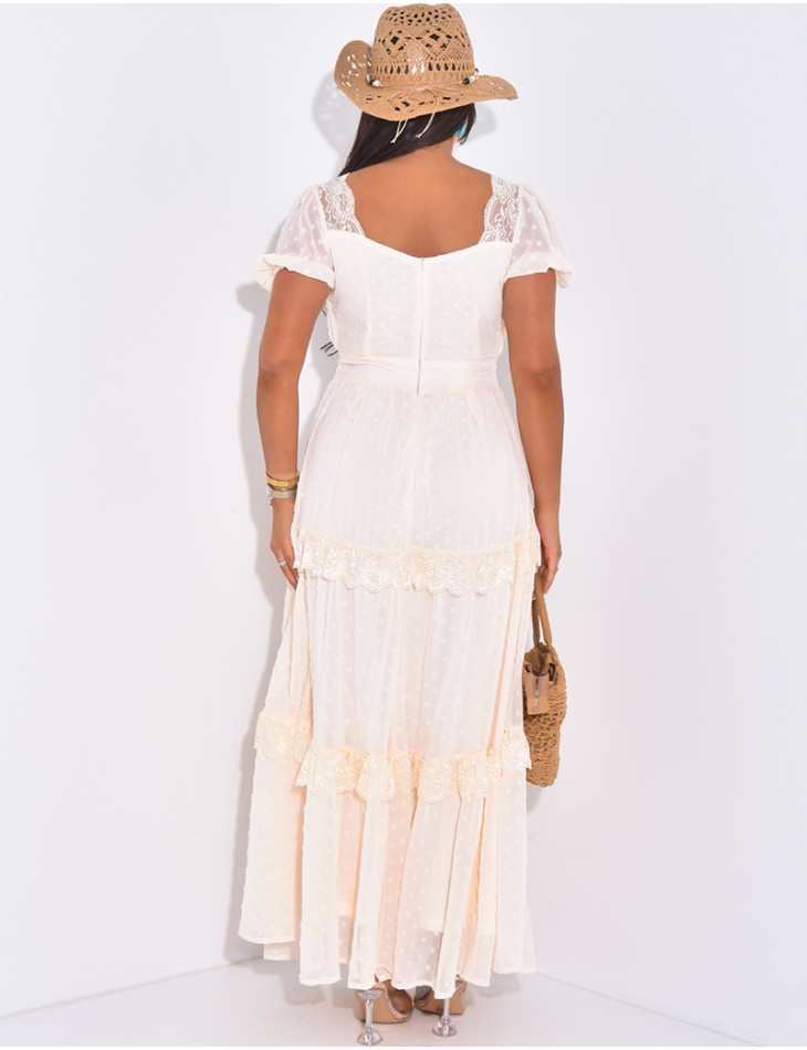 Long dress with ruffles and lace