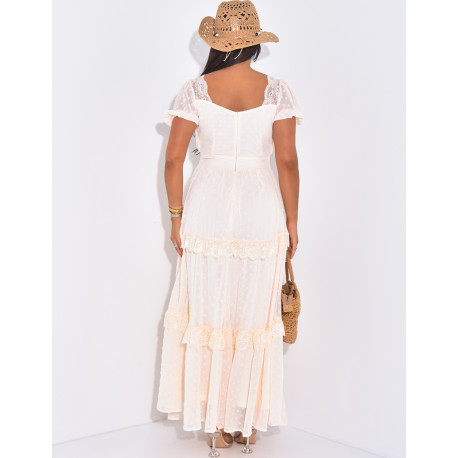 Long dress with ruffles and lace