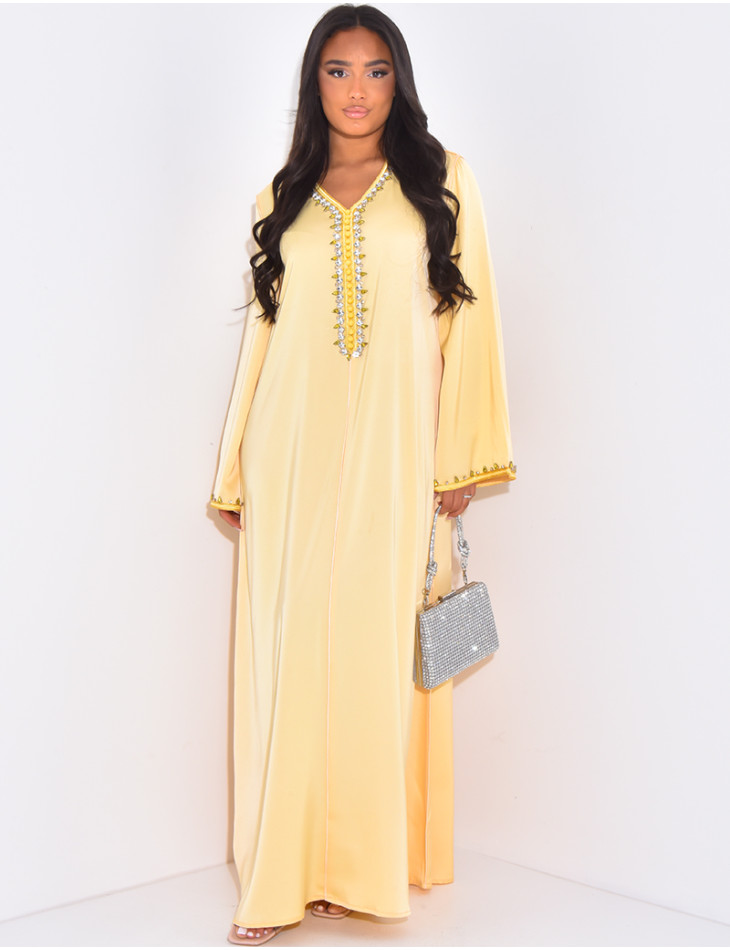 Abaya en satin premium à cristaux brodés