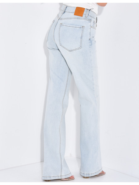Stretchy flared jeans