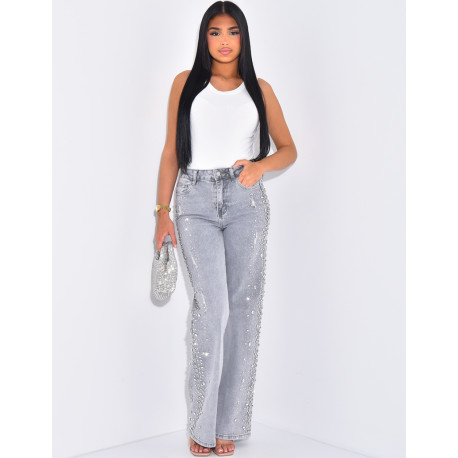 Gerade geschnittene, verwaschene Jeans mit Strass & Kristallen