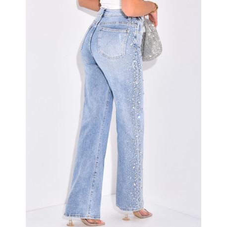 Verwaschene Straight Leg Jeans mit Strass & Kristallen