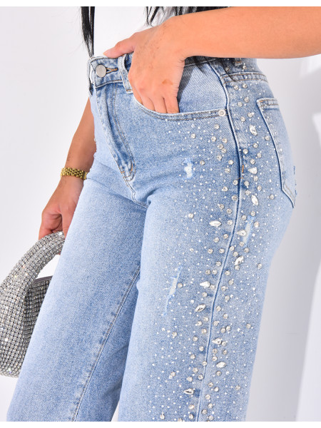 Verwaschene Straight Leg Jeans mit Strass & Kristallen