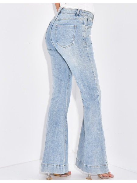 Schlagjeans mit verwaschenem Effekt