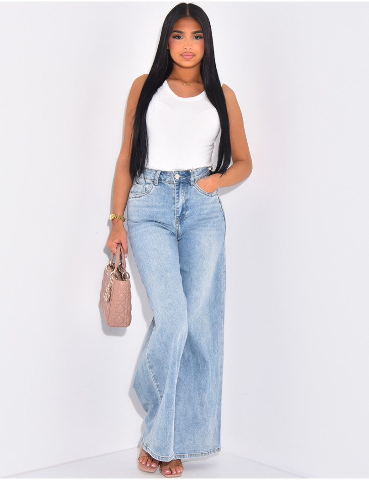 Weit geschnittene Jeans mit verwaschener Optik